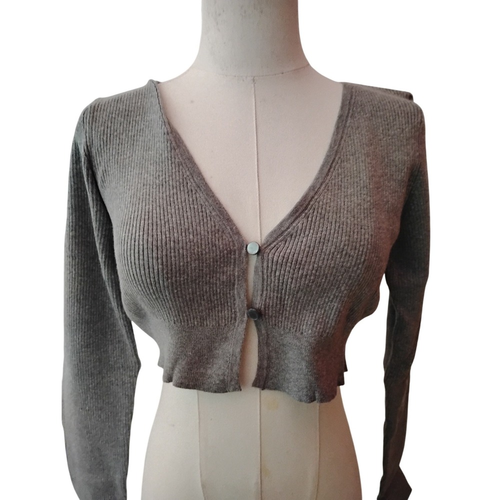 Wild Fable Gray Ribbed Cropped Cardigan Sweater V-Neck Two Button Long Sleeve M - Picture 2 of 5